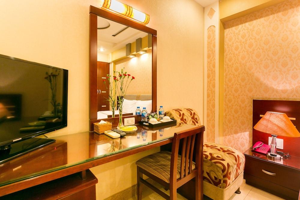 La Paix Sai Gon - Boutique Hotel Хошимин Экстерьер фото
